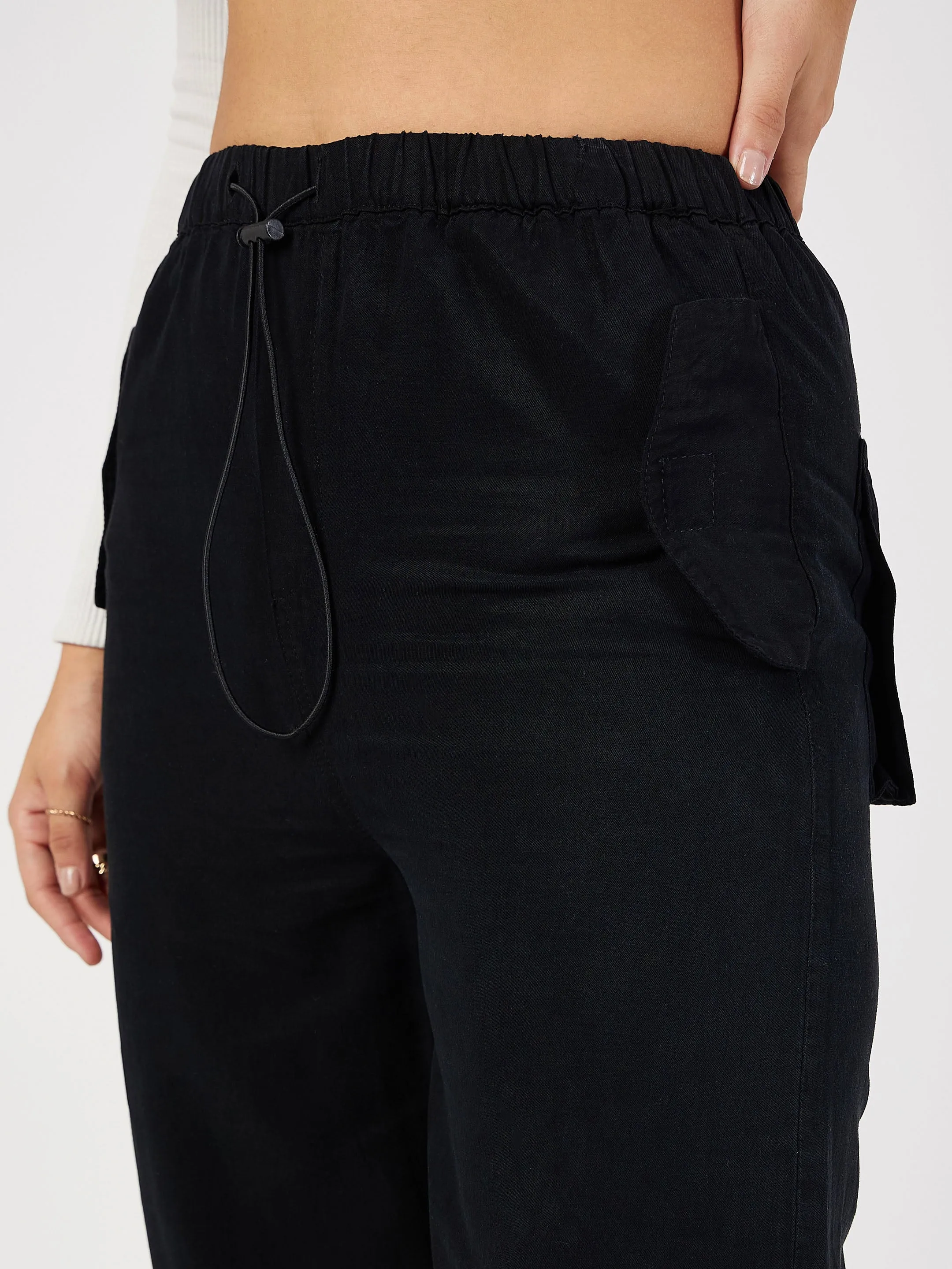 Women Black Denim Baggy Fit Cargo Pants